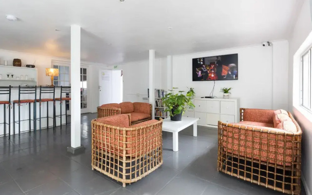 DS Backpackers Hostel
