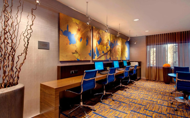 Courtyard by Marriott Madison East