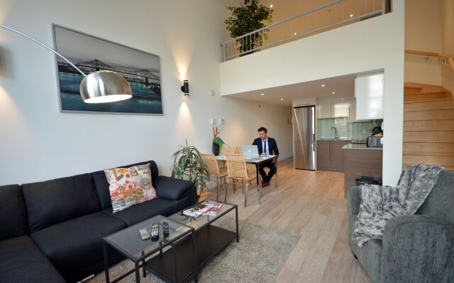 LikeAHotel-Ste Catherine/Downtown Montreal