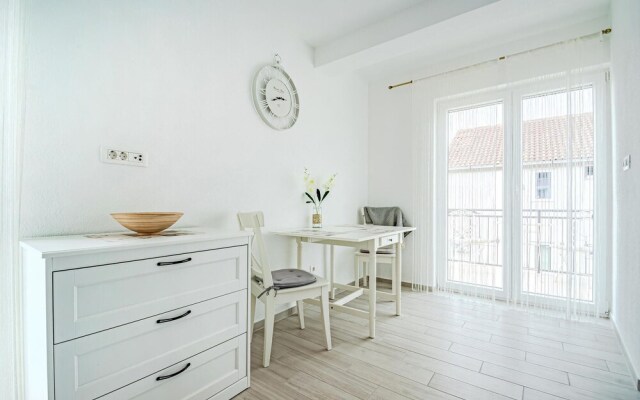 Awesome Apartment in Orebic With Wifi