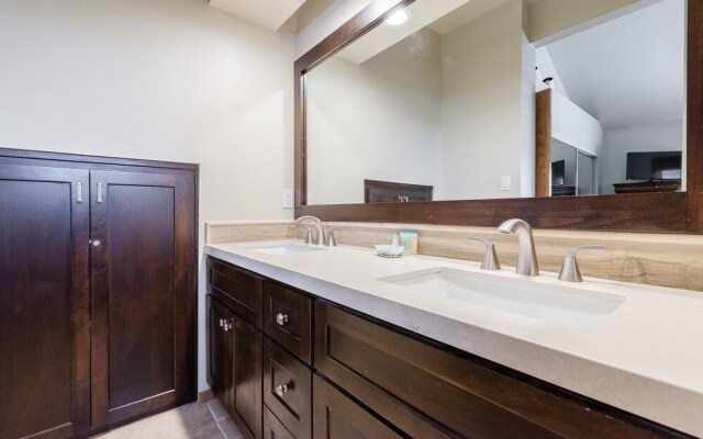 Snowcreek #856 Phase V