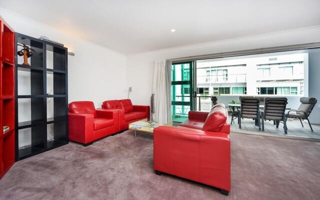 QV Harbour Private Apartment - 700