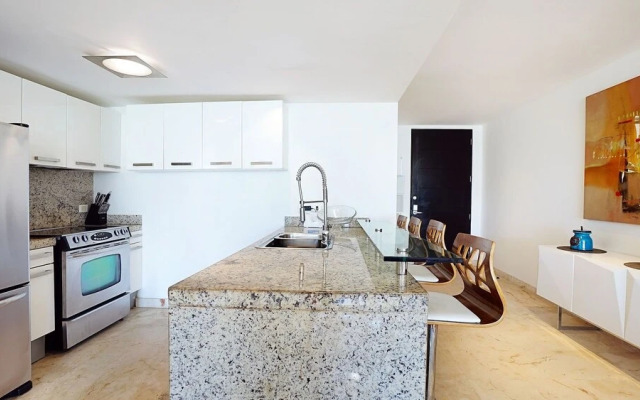 Elements Penthouse 7 3 Bedroom Condo by RedAwning