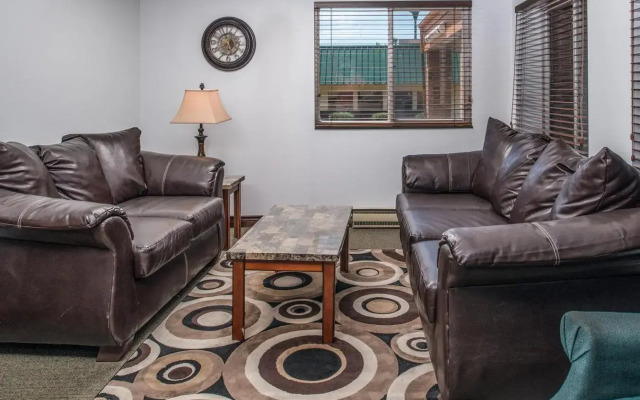 Sunset Inn & Suites - Lincoln Airport