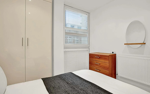 Urban Retreat: Stylish 1-bed Bliss