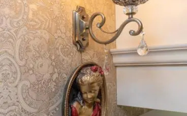 Prabangaus namelio “Čiki Puki Saulėlydis” nuoma.