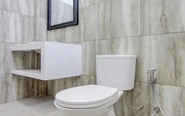 OYO 93885 D'harjo Guesthouse