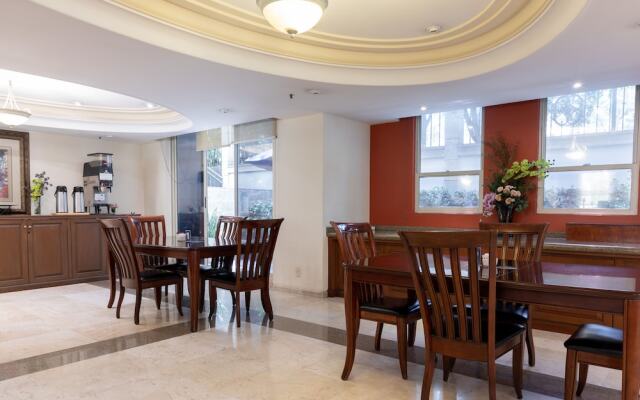 Capitalia Obelisk Polanco