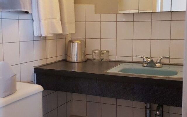 Glenwood Motel and Cottages