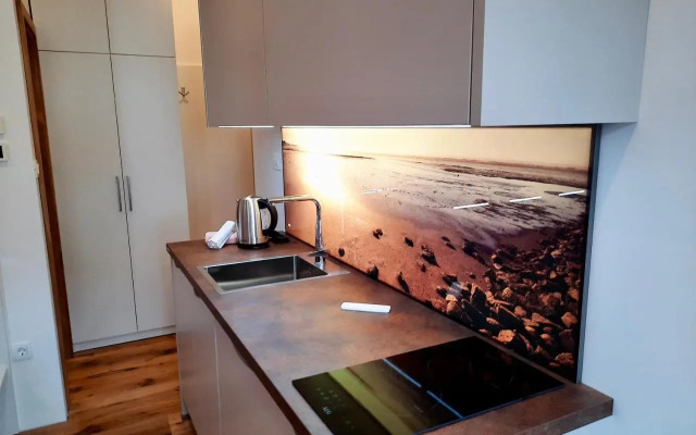 Apartment Gold