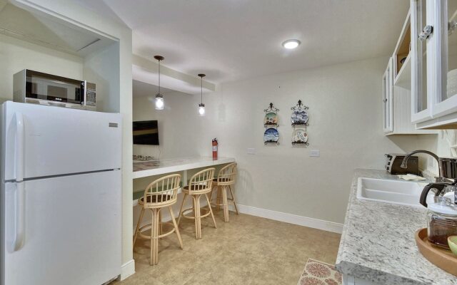 Barefeet 1 Bedroom Home