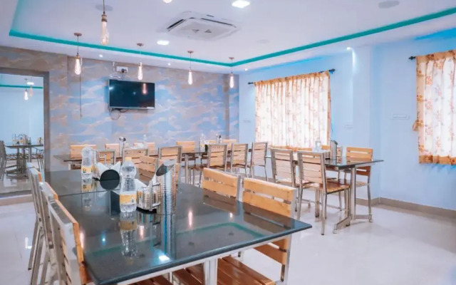 Rd Hotel by OYO Rooms