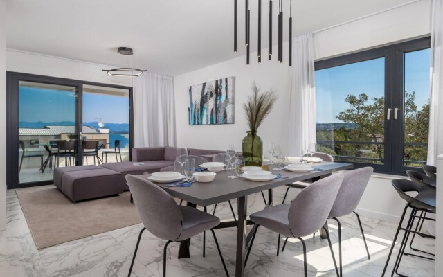 Amazing Apartment in Malinska With Wifi and 3 Bedrooms