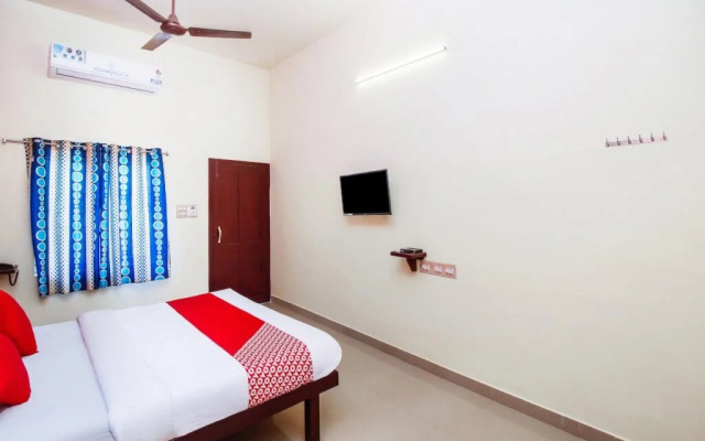 OYO 26646 Hotel Aljemin