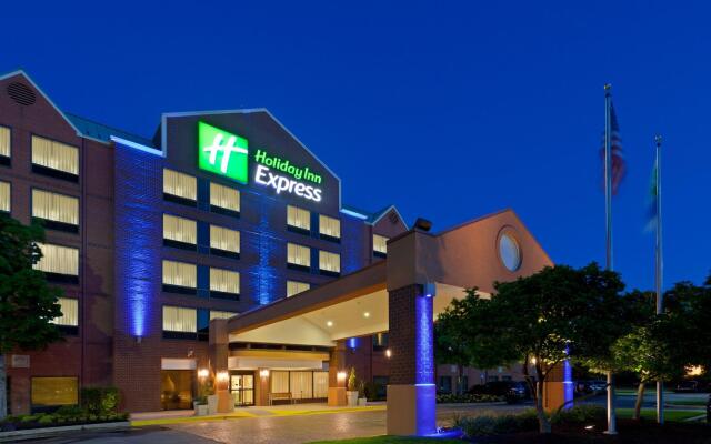 Holiday Inn Express Baltimore-BWI Airport West by IHG