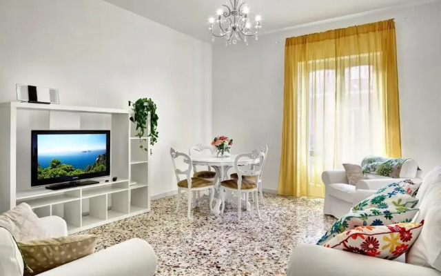 Central Apartment Stella House