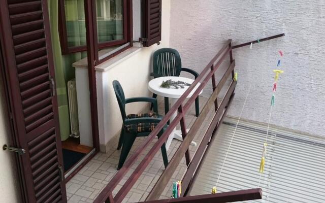 OINA Apartments
