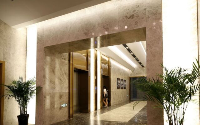 Manhatton Hotel Guangxi Univeristy