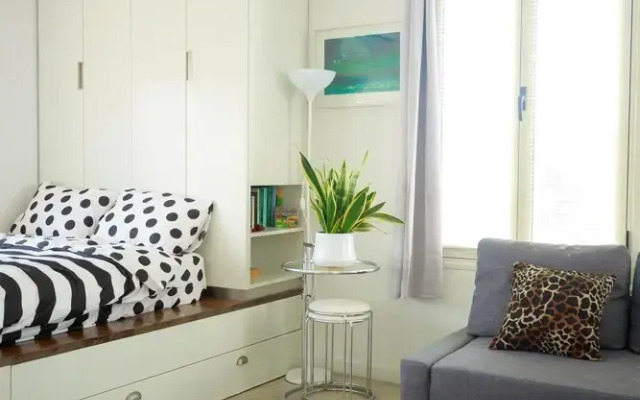 Luxurious Bauhaus Suite Market View