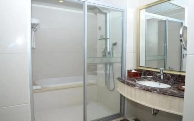 Wuyi Country Garden Phoenix Hotel