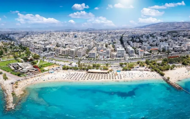 Sunny Coastal Escape in Alimos