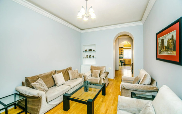 Azneft Royal Suite Apartment Sea View