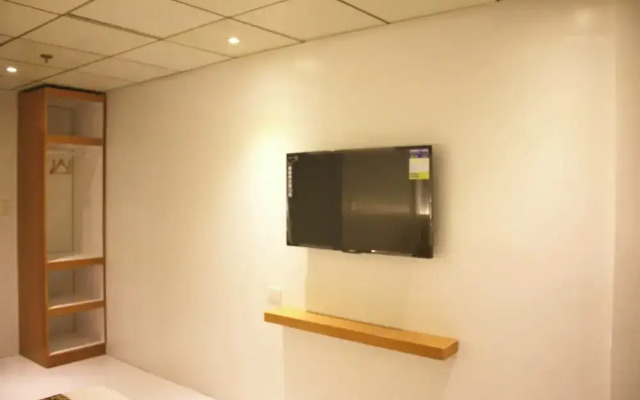 LuxeLite Suites Pasay