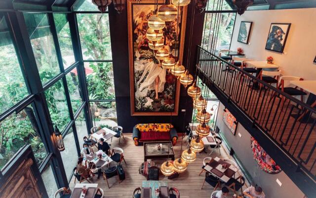 Porestva Hotel Sriracha