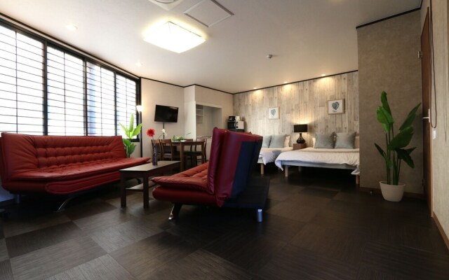 Guest House Liz Nakazaki-cho