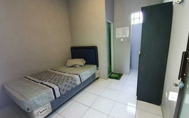 OYO 1599 Naz Guesthouse Syariah