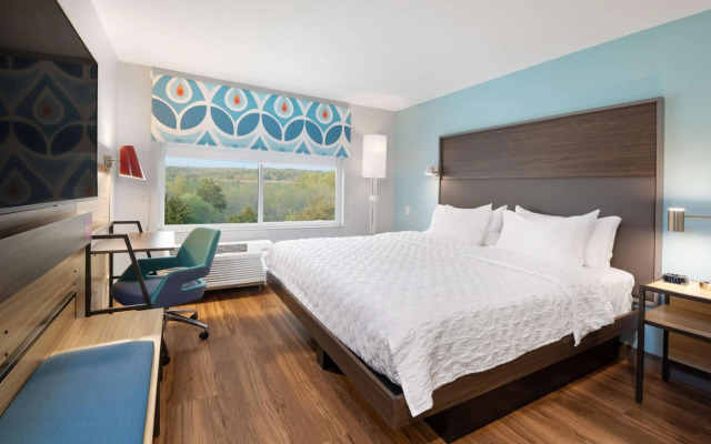 TRU BY Hilton Sharonville