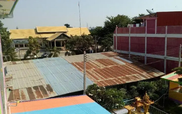 Rueangsrisiri Guesthouse 2