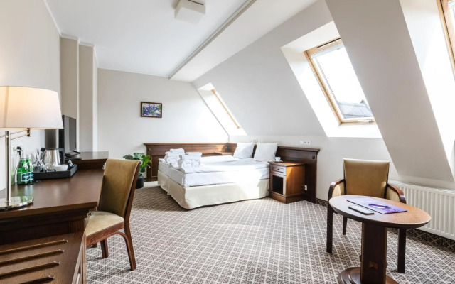 Hotel Crocus