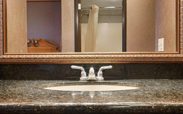 Best Western Plus Dockside Waterfront Inn