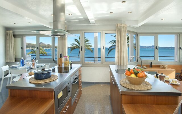 Luxury Sea View Apartment