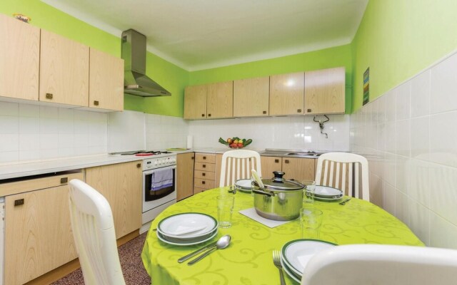 Stunning Home in Omisalj With Wifi and 4 Bedrooms