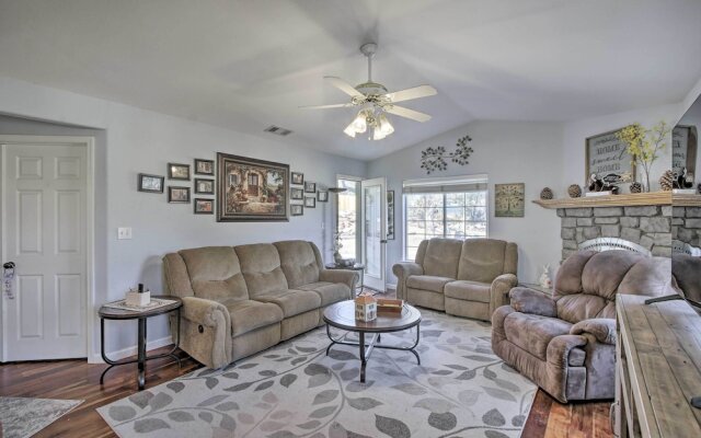 Welcoming Tehachapi Home w/ Deck & Grill!