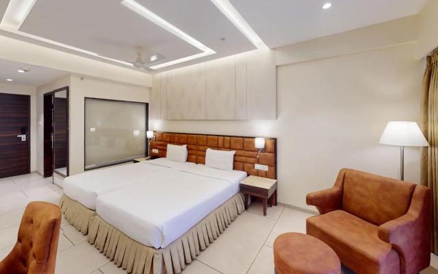 The Flora Grand