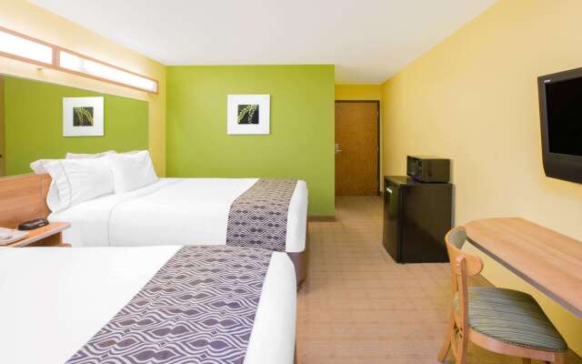 Microtel Inn & Suites by Wyndham Delphos