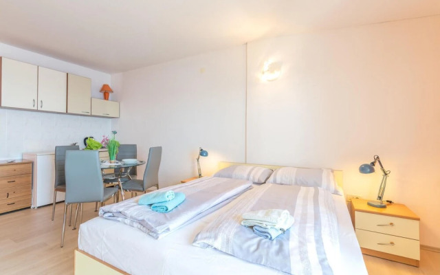 Stunning Apartment in Stara Baska With Wifi