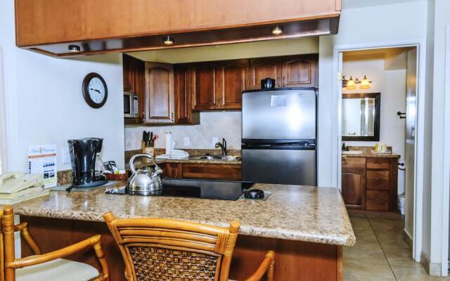 Royal Kahana 315 by RedAwning