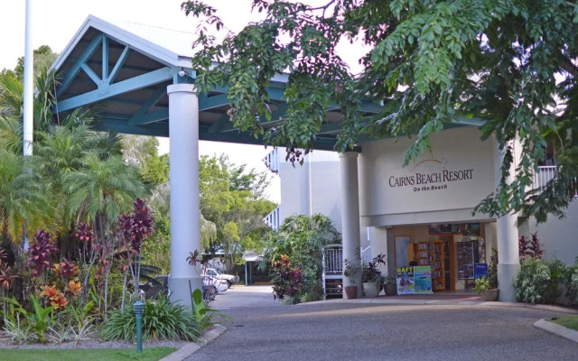 Tropical Oasis near Beach