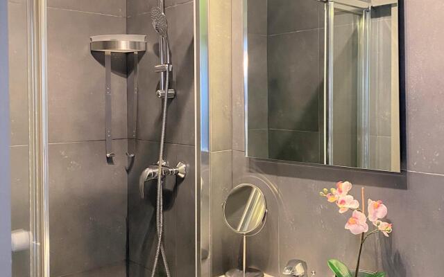 827 - Champ de Mars - Appartement parisien