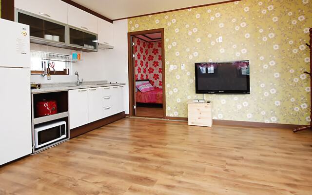 Seosan Sunrise Beach Pension