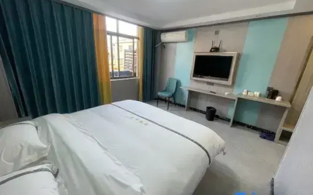 Huihui Hotel (Lishe Airport)
