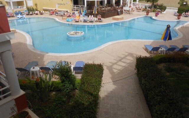 Katerina Studios & Apartments