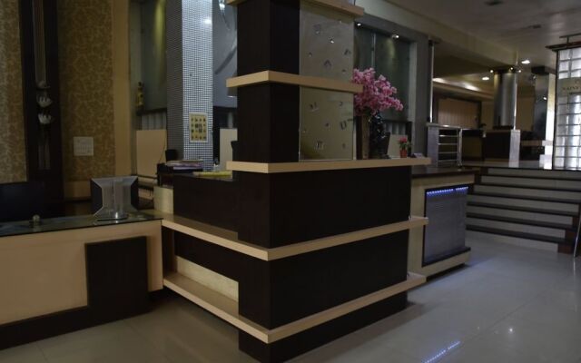 Oyo 49896 Hotel Ic Inn