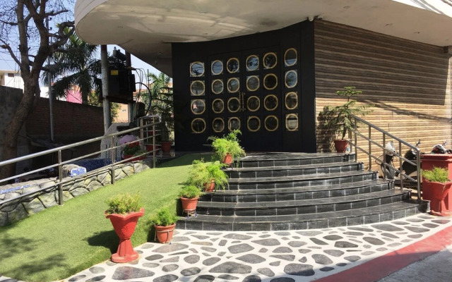 Hotel K3 Club Residency