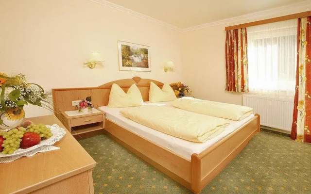 Hotel Taxerhof