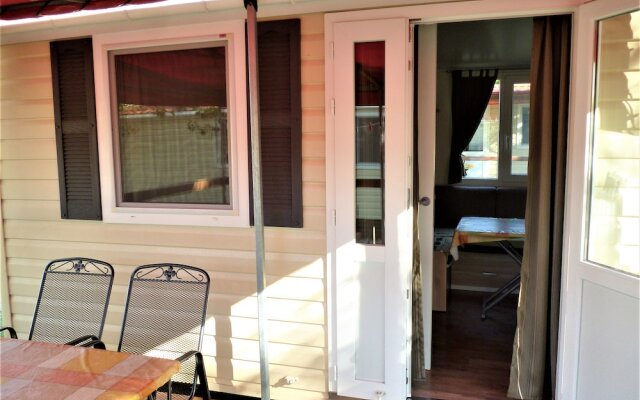 Mobile Home Pisak-directly on the Pebble Beach